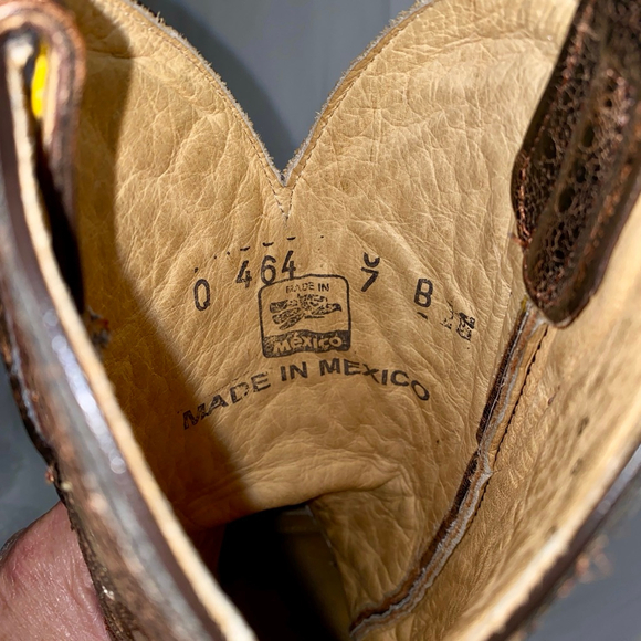 Cowtown Women’s Full Quill Ostrich Print Square Toe Boots - Picture 12 of 14